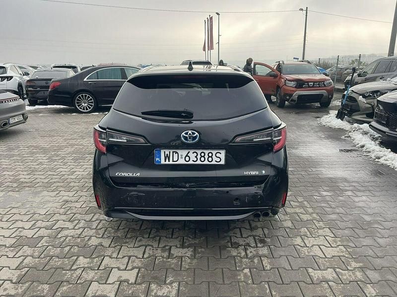 Używany Toyota Corolla 184 KM (135 kW) 2022 Czarny Kombi