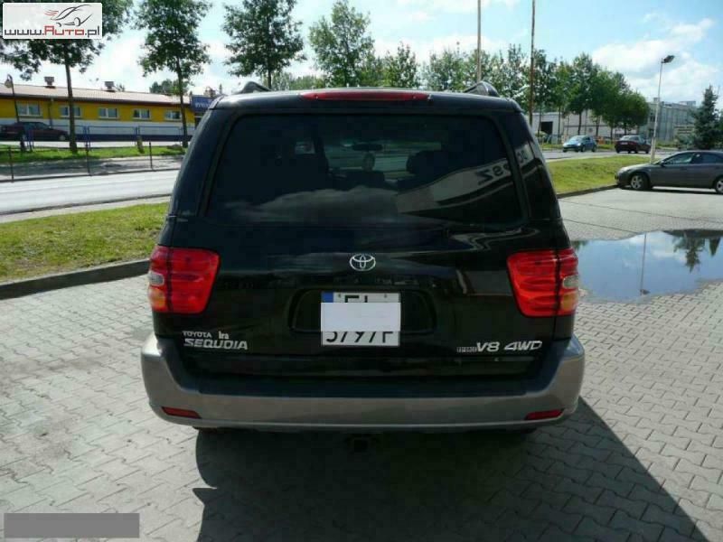 Używany Toyota Sequoia 245 KM (180 kW) 2001 Czarny SUV