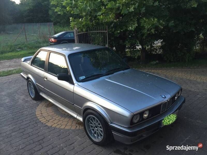 Używany BMW 325 Sport Line 1987 Czarny Coupe