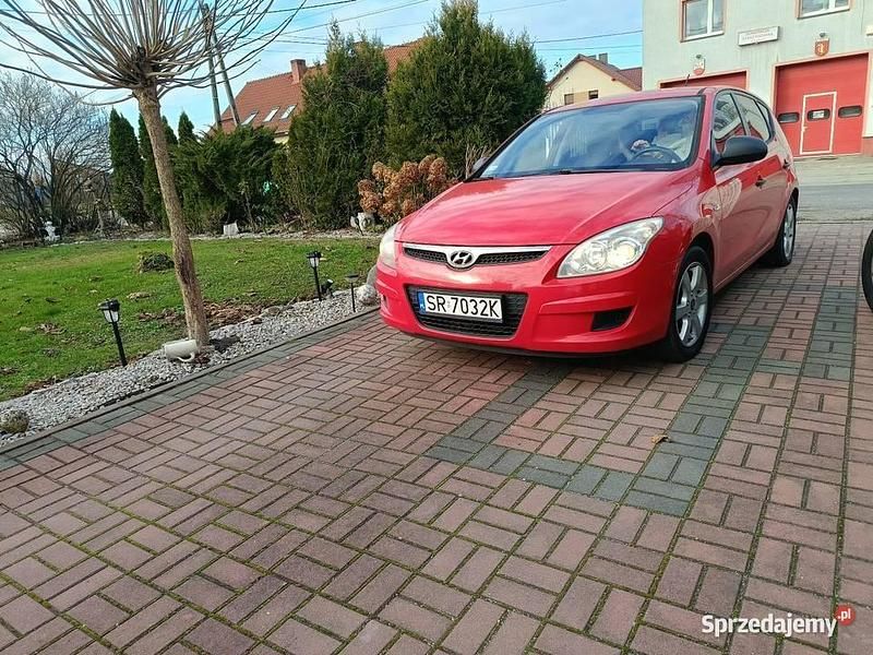 Czerwony Używany 2008 Hyundai i30 Sedan/Limuzyna | 6900 zł (Super Cena) - Obraz 1/1
