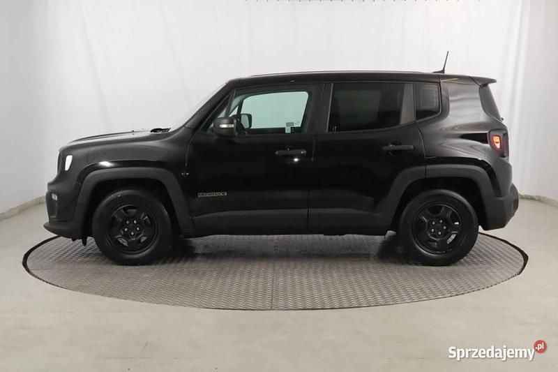 Używany Jeep Renegade 120 KM (88 kW) 2018 Czarny SUV