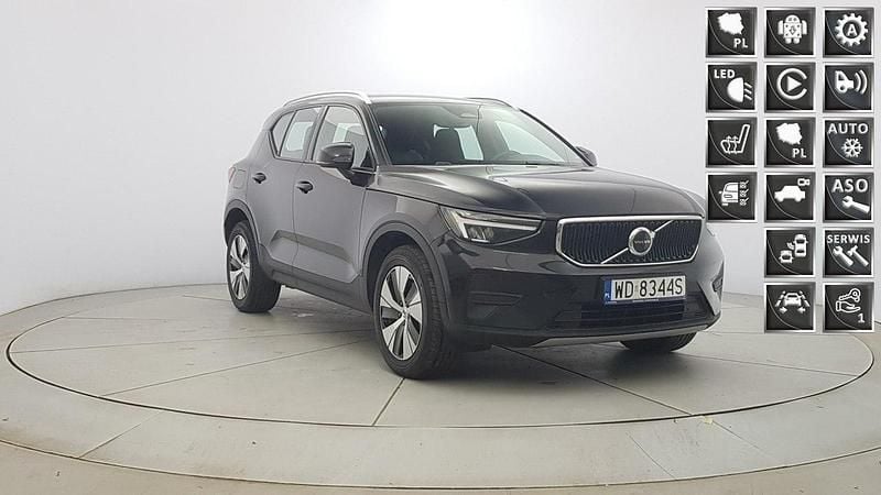 Czarny Używany 2022 Volvo XC40 Core SUV | 117 850 zł (Uczciwa cena) - Obraz 1/4