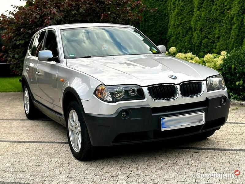 Srebrny Używany 2004 BMW X3 SUV | 15 900 zł (Uczciwa cena) - Obraz 1/4