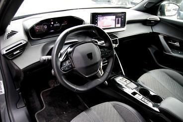 Używany Peugeot 2008 Allure 130 KM (95 kW) 2023 Szary SUV