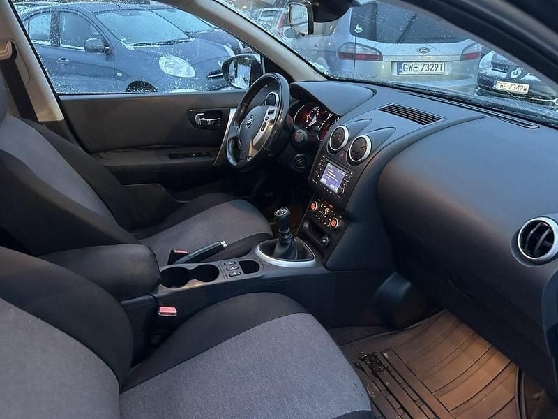 Używany Nissan Qashqai +2 141 KM (103 kW) 2011 Czarny SUV