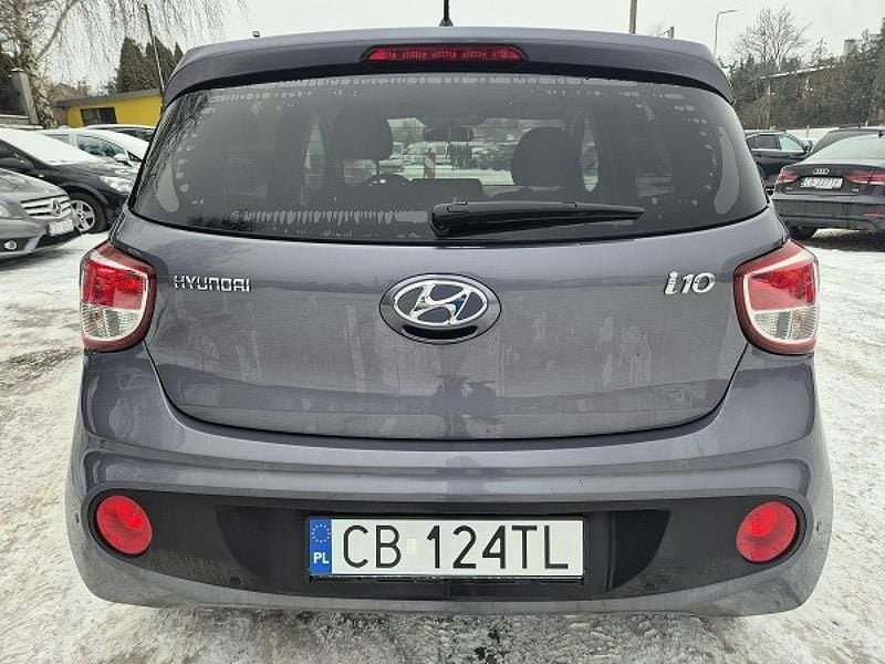 Używany Hyundai i10 87 KM (63 kW) 2017 Srebrny Hatchback