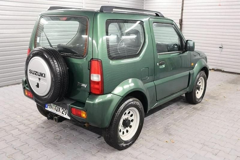 Używany Suzuki Jimny 86 KM (63 kW) 2009 Zielony (metalik) SUV