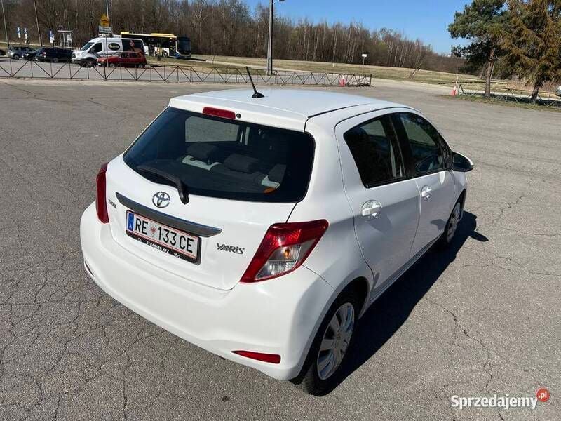 Używany Toyota Yaris 2011 Biały Hatchback