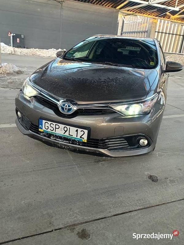 Używany 2016 Toyota Auris Hybrid | 49 999 zł (Uczciwa cena) - Obraz 1/4