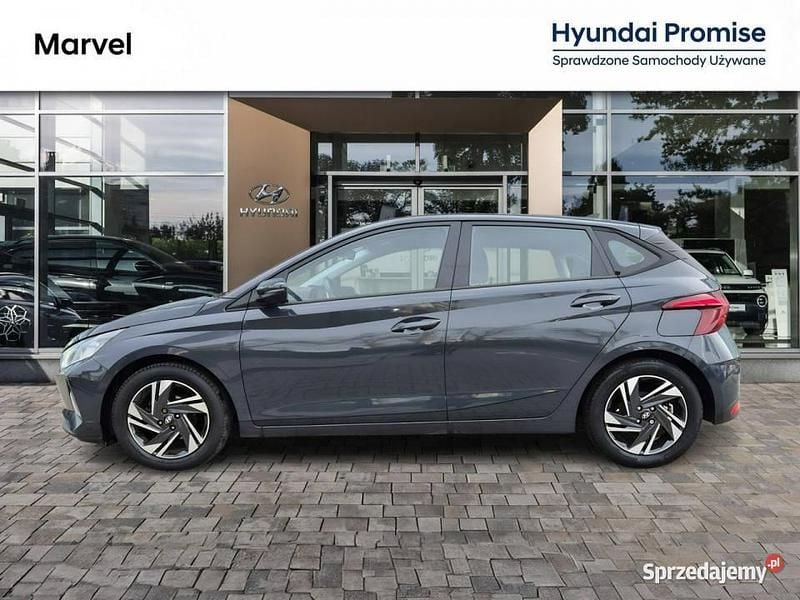 Używany Hyundai i20 Pure 100 KM (73 kW) 2023 Grafitowy Hatchback