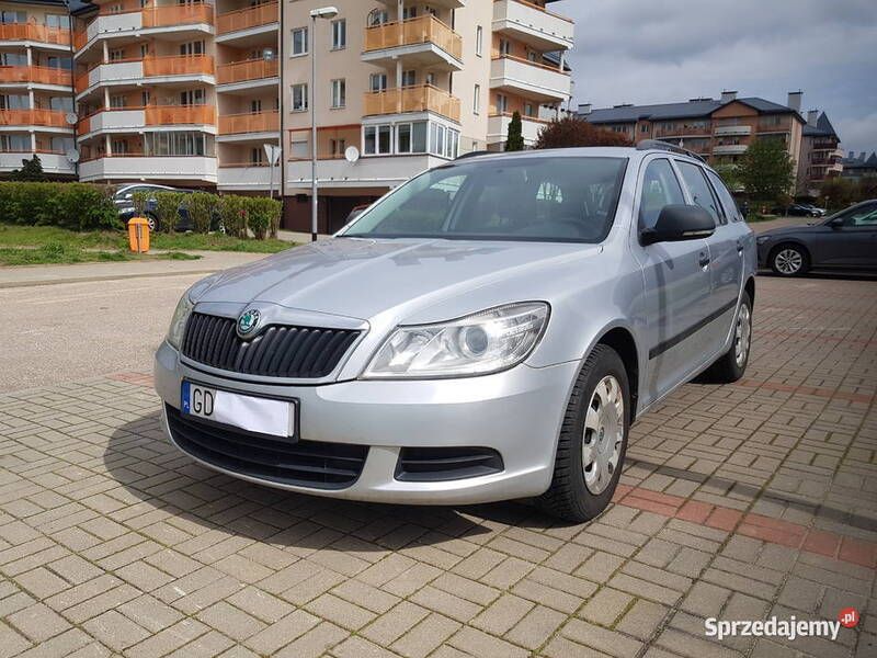 Srebrny Używany 2012 Skoda Octavia Sedan/Limuzyna | 21 000 zł (Uczciwa cena) - Obraz 1/4