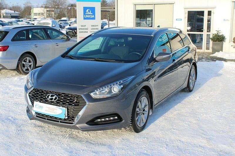 Szary Używany 2019 Hyundai i40 Kombi | 45 447 zł (Uczciwa cena) - Obraz 1/3
