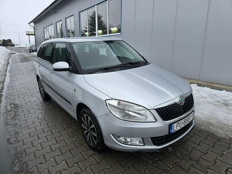 Używany Skoda Fabia 105 KM (77 kW) 2012 Inny kolor Kombi