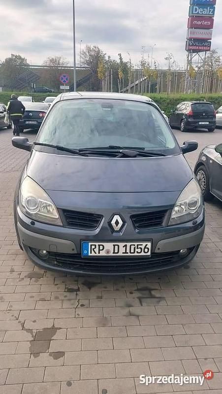 Używany 2008 Renault Scénic II Minivan | 8500 zł (Uczciwa cena) - Obraz 1/4