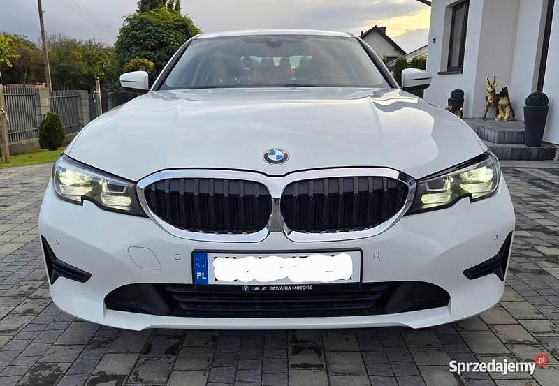 Używany BMW 318 156 KM (114 kW) 2022 Biały Sedan/Limuzyna