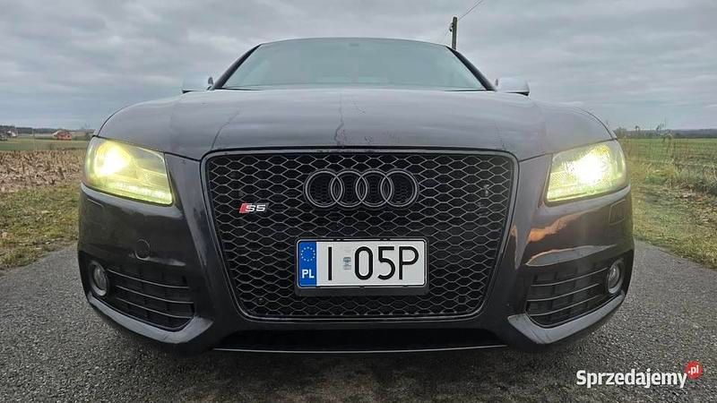 Używany Audi S5 2011 Czarny Coupe