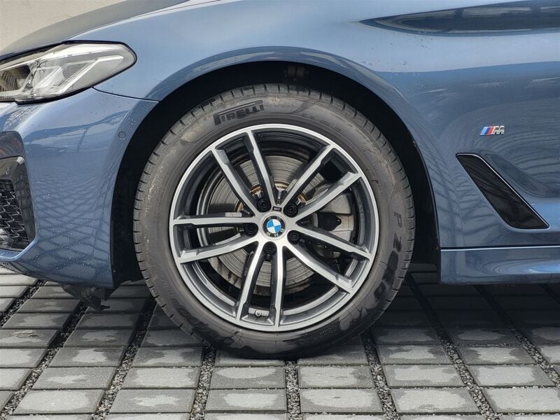 Używany BMW 520 Shadowline 184 KM (135 kW) 2023 Niebieski arctic race metalizowany Sedan/Limuzyna