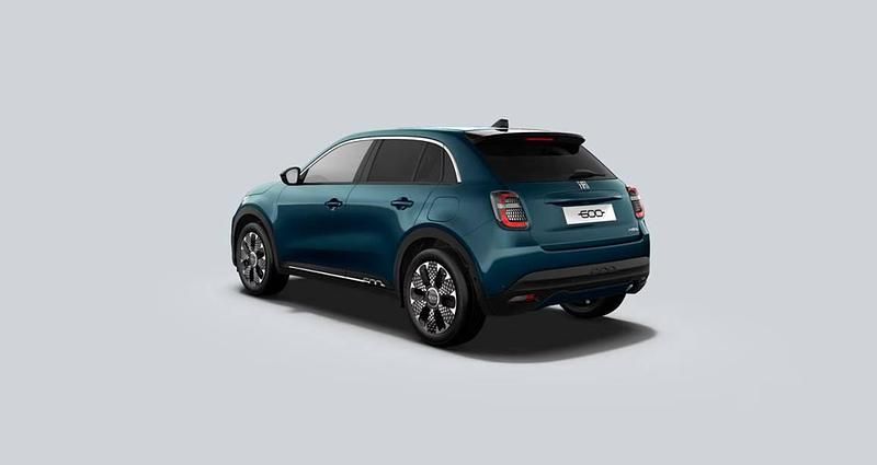 Nowe Fiat 600 La Prima 110 KM (80 kW) 2025 Lakier metalizowany zielony mare SUV