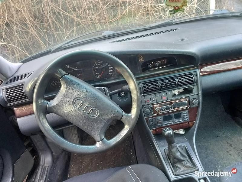 Używany Audi A6 1994 Zielony Sedan/Limuzyna