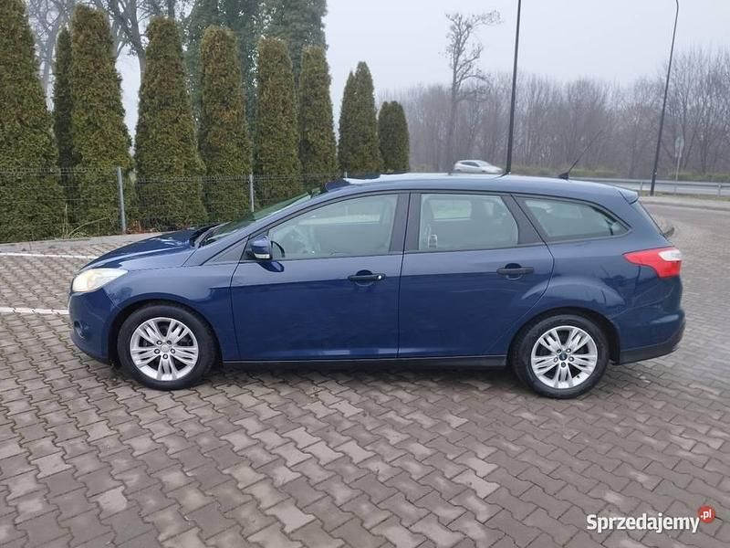 Używany Ford Focus 95 KM (69 kW) 2013 Granatowy Kombi