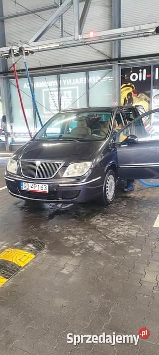 Używany Lancia Phedra 2004 Grafitowy Minivan
