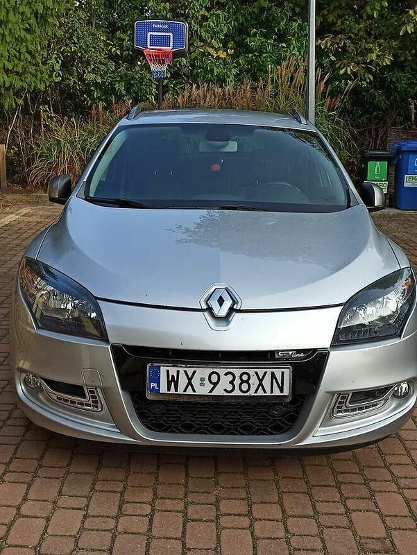 Używany Renault Mégane GrandTour GT-Line 132 KM (97 kW) 2013 Srebrny Kombi