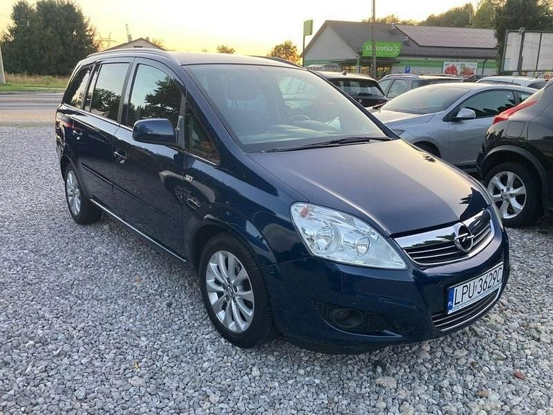 Niebieski (metalik) Używany 2011 Opel Zafira Minivan | 18 900 zł (Uczciwa cena) - Obraz 1/4