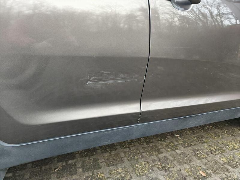 Używany Kia Sportage 2011 Brązowobeżowy SUV