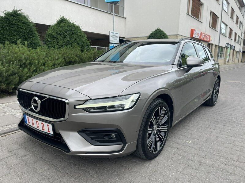 Szary (metalik) Używany 2019 Volvo V60 Kombi | 79 900 zł (Dość drogi) - Obraz 1/4
