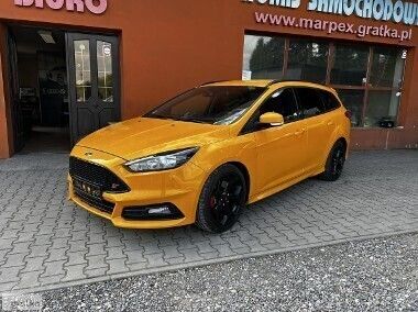 Złoty Używany 2017 Ford Focus ST Sedan/Limuzyna | 57 900 zł - Obraz 1/4
