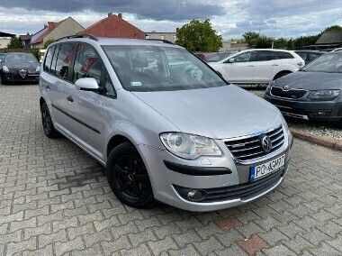 Srebrny Używany 2008 VW Touran Minivan | 16 999 zł (Uczciwa cena) - Obraz 1/4