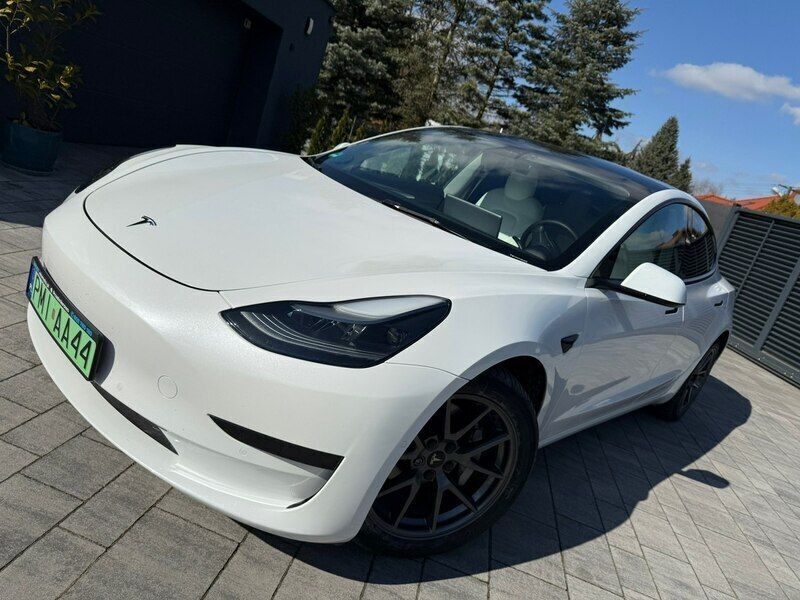 Biały Używany 2021 Tesla Model 3 Sedan/Limuzyna | 97 999 zł - Obraz 1/4