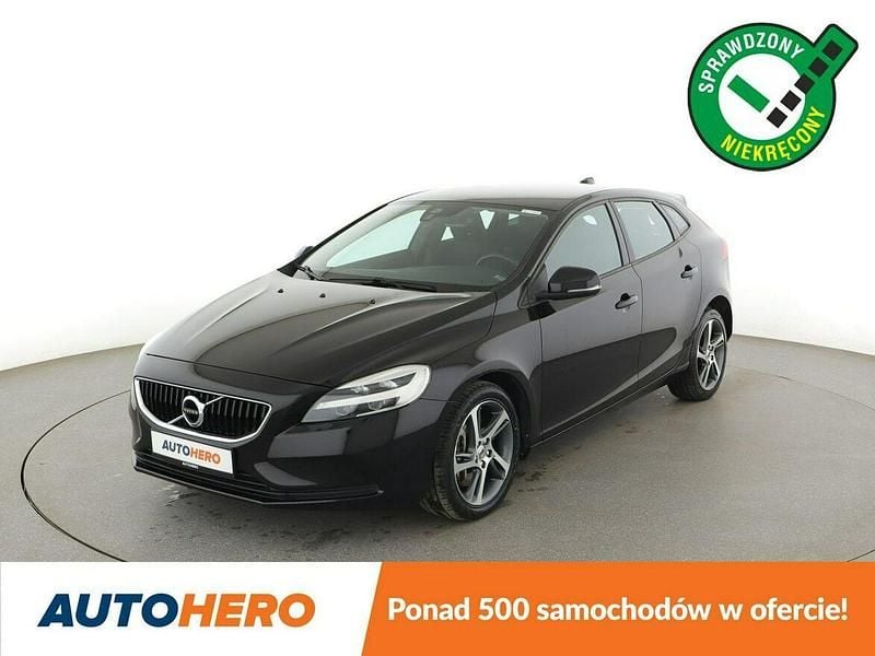 Czarny Używany 2018 Volvo V40 Kombi | 49 900 zł (Uczciwa cena) - Obraz 1/3