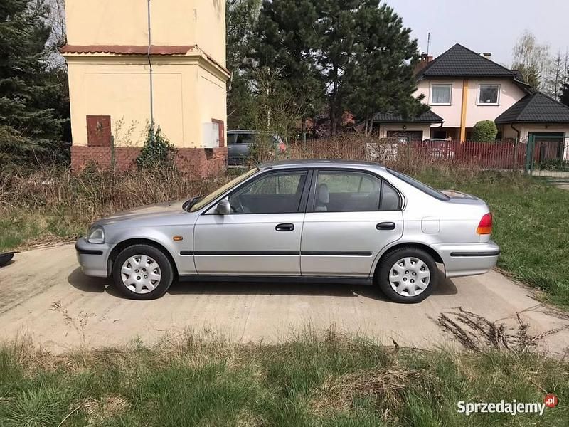 Srebrny Używany 1995 Honda Civic Sedan/Limuzyna | 15 000 zł - Obraz 1/4
