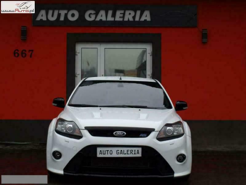Używany Ford Focus RS 400 KM (294 kW) 2010 Biały (metalik) Coupe