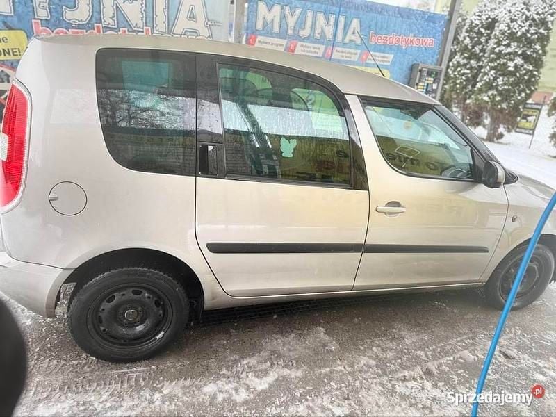 Używany Skoda Roomster 2006 Srebrny Minivan