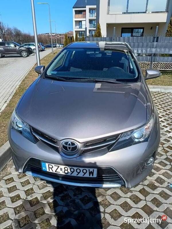 Używany 2013 Toyota Auris | 31 000 zł (Uczciwa cena) - Obraz 1/3