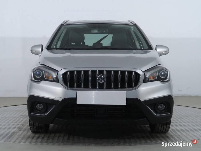 Srebrny Używany 2018 Suzuki SX4 S-Cross SUV | 69 999 zł (Uczciwa cena) - Obraz 1/4