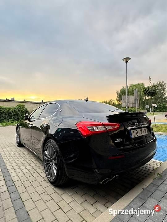 Czarny Używany 2019 Maserati Ghibli Coupe | 149 000 zł - Obraz 1/4
