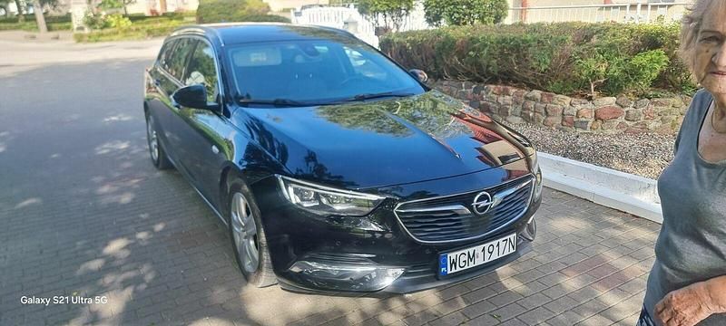Używany Opel Insignia Country Tourer Exklusiv 2018 Czarny Kombi