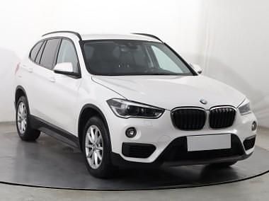 Używany BMW X1 140 KM (102 kW) 2018 Biały SUV