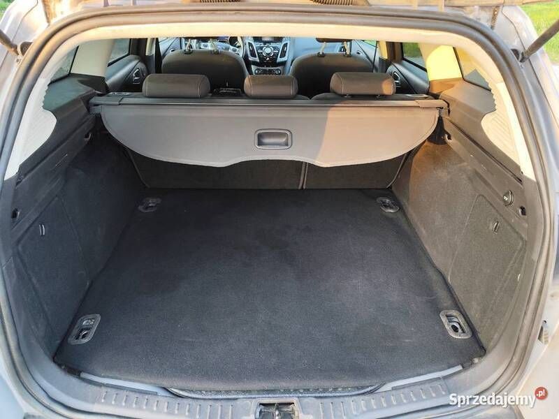 Używany Ford Focus 140 KM (102 kW) 2012 Szary Sedan/Limuzyna