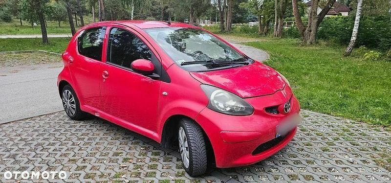 Czerwony Używany 2006 Toyota Aygo Hatchback | 6900 zł (Uczciwa cena) - Obraz 1/4
