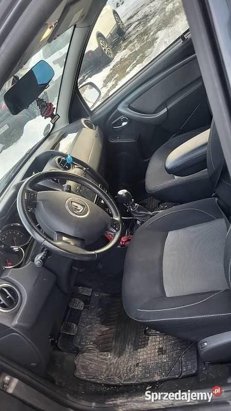 Używany Dacia Duster 2017 Sedan/Limuzyna