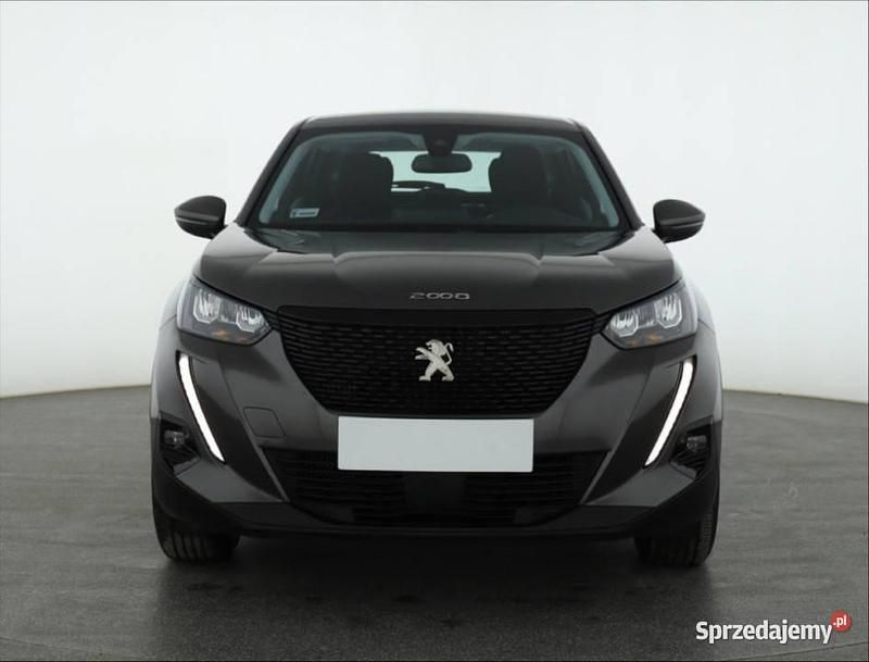 Używany Peugeot 2008 131 KM (96 kW) 2021 Szary SUV