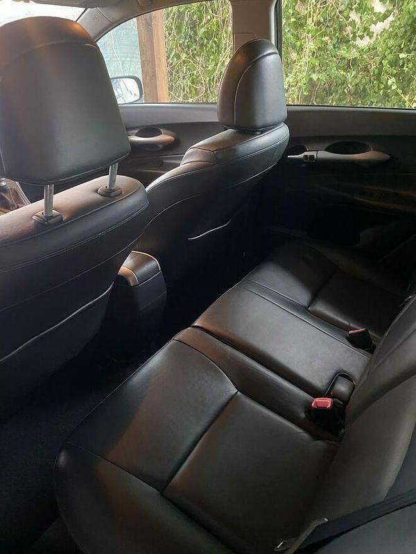 Używany Toyota Auris 2007 Czarny Hatchback