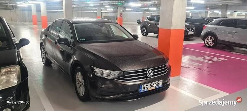 Srebrny Używany 2020 VW Passat Sedan/Limuzyna | 67 000 zł (Uczciwa cena) - Obraz 1/3
