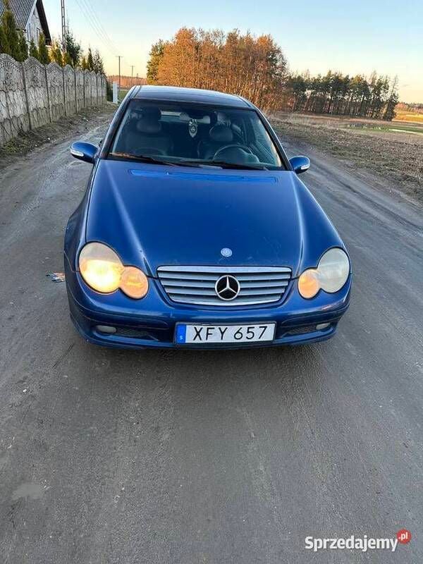 Używany 2003 Mercedes C230 | 2500 zł (Dobra cena) - Obraz 1/4