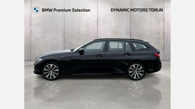 Używany BMW 320 Shadowline 190 KM (139 kW) 2022 Czarny Kombi
