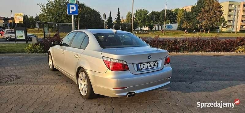 Używany BMW 530 2009 Srebrny Sedan/Limuzyna